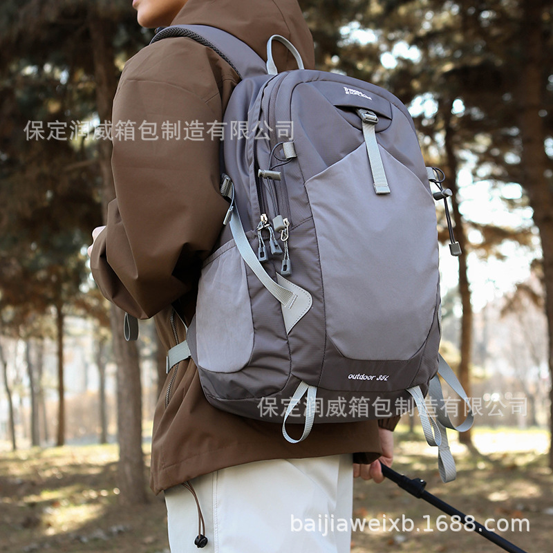 Mochila ligera al aire libre simple para hombres y mujeres, mochila de moda, mochila de viaje al aire libre impermeable, mochila de montaña