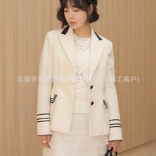 ���͸�Ʒ�|D��ײɫ���b��������С�۷�ڰ�ײɫ�߅�I�d��ë����