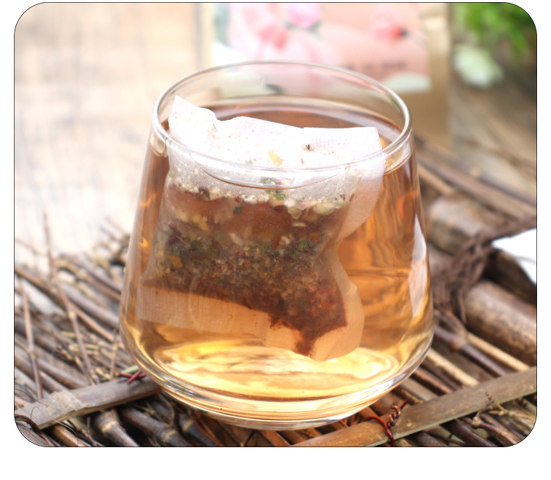 Red Date Longan Ginseng Tea 150g Cold Brew Bagged Herbal Tea with Rose and Ginger Sugar Free in use