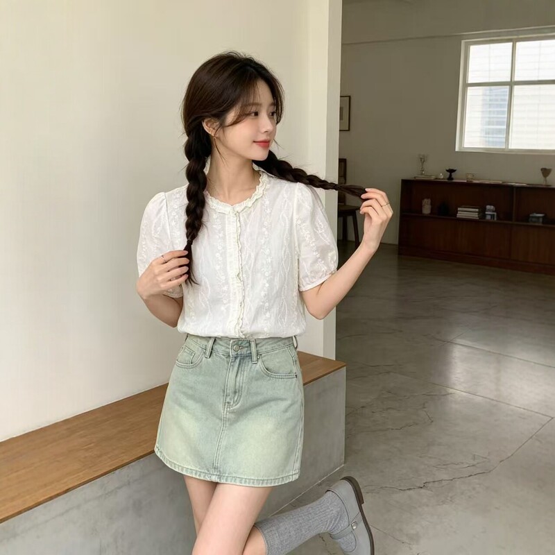 Korean Style Embroidered Puff Sleeve Short-Sleeved Shirt for Women Summer New Style Sweet Doll Collar Lace Blouse Top