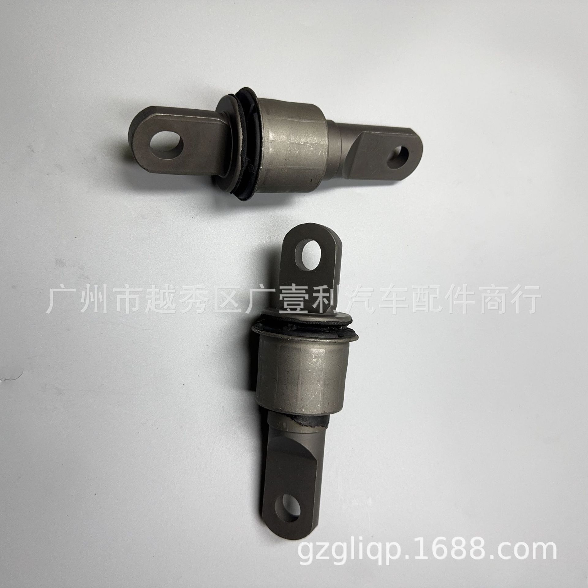 Applicable 51392-T6A-A01 Odyssey RC3 RC4 RR8 Lower Swing Arm Rubber Sleeve Small