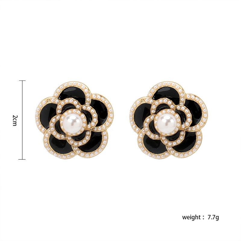 8g Weight Earrings Classification Wedding, Travel Occasion Tribal Pattern Women'S Gender White, Green, Blue, Black Color Nihaojewelry Simple Pearl Rose Stud Earrings Wholesale Jewelry 无