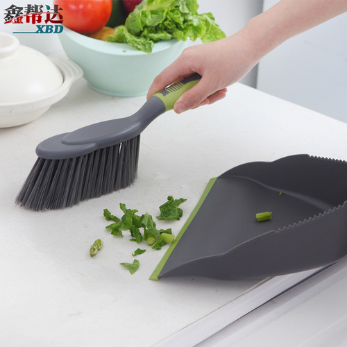 Small broom set plastic mini dustpan to clean dust home desktop kitchen broom keyboard brush pet feces