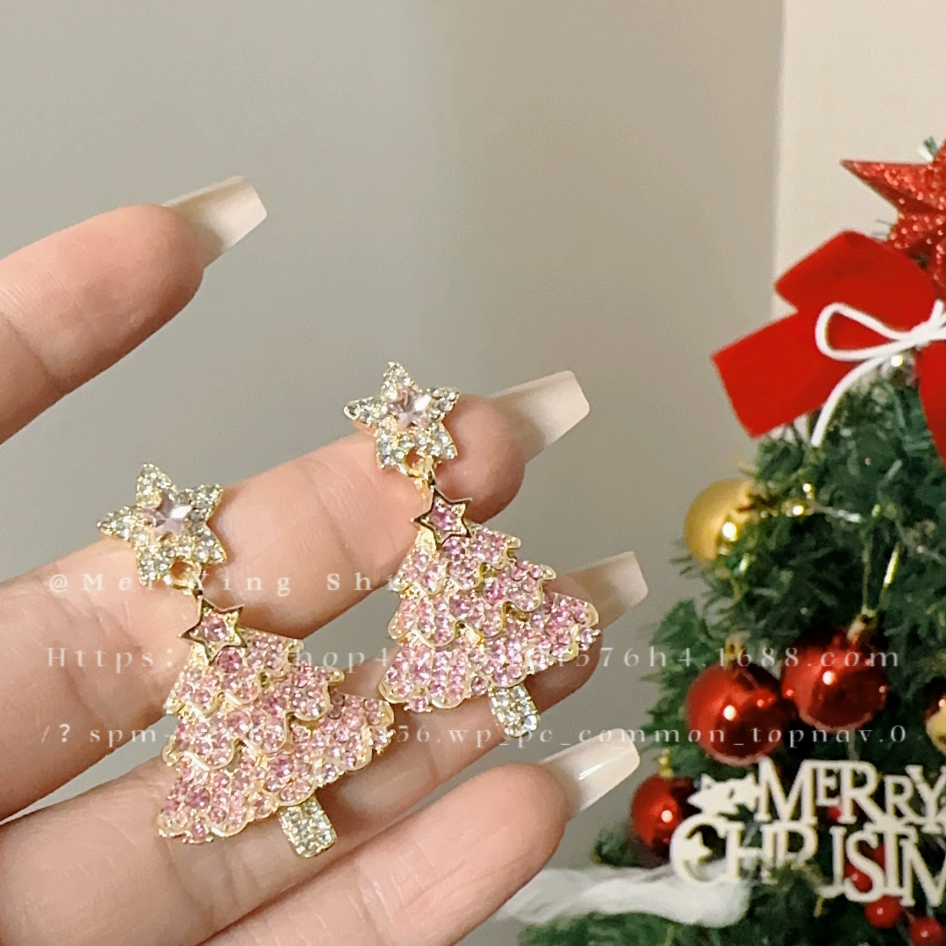 Asymmetrical Earrings, European Style for Elderly, Christmas Motifs, Lightweight 10 cm
