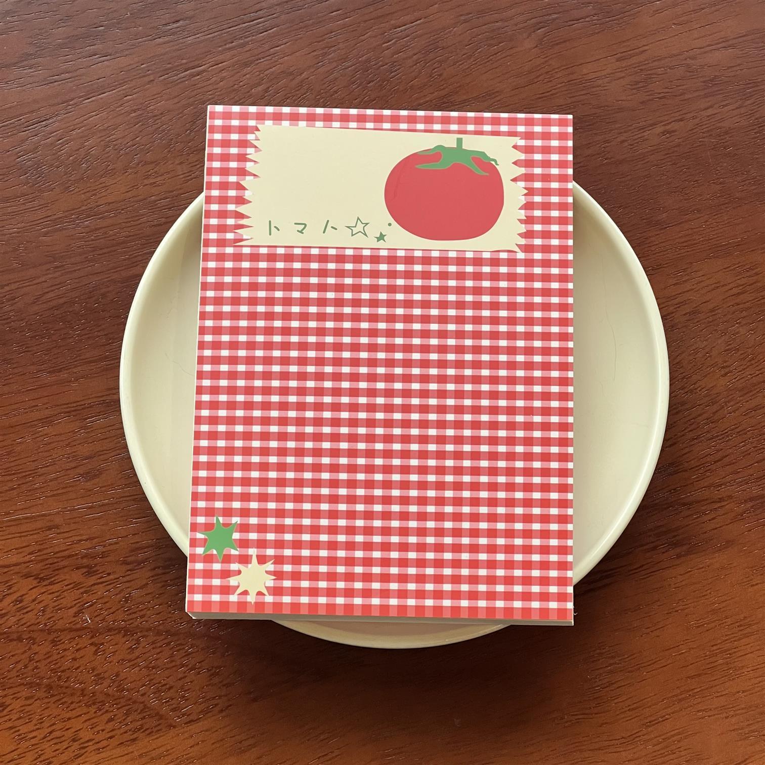 격자 무늬 토마토 공백
