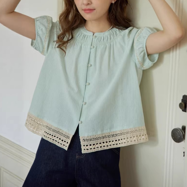 French-Style Pleated Round-Neck Blouse with Lace and Stripes, Short-Sleeved Summer Thin Top for Women