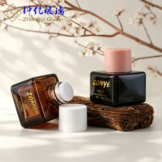 现货7ml 厚底四方香熏玻璃瓶 便携式化妆品分装瓶 私密香水小样瓶