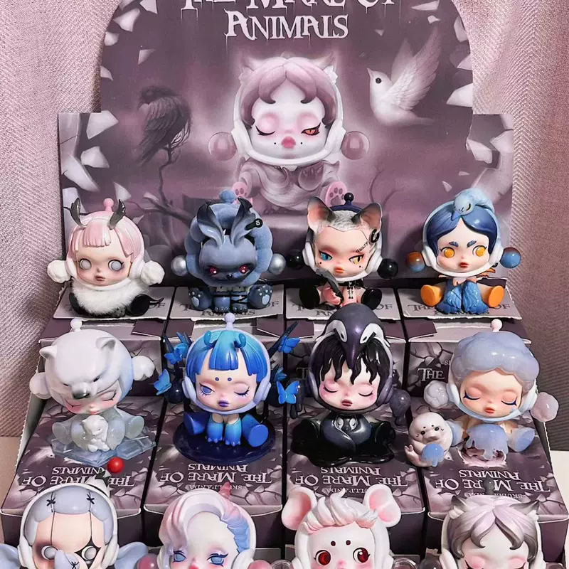 Фигурка в слепой коробке (SKULLPANDA) серия Dream Eater — коллекционная, 12+1 скрытый вариант