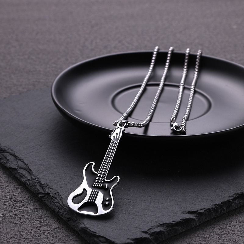 In-Stock Cross-Border Music Guitar Necklace Men's Personalized Jewelry Trendy Sweater Chain Pendant Rock Children's Necklace Accessories