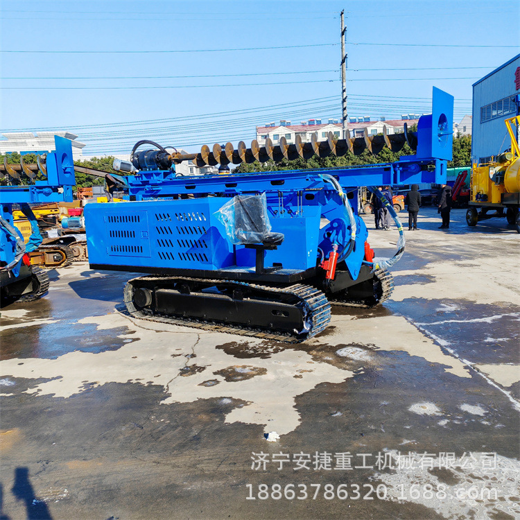 太阳能发电螺旋打桩机 履带式液压光伏打桩机 大扭矩光伏潜孔钻机