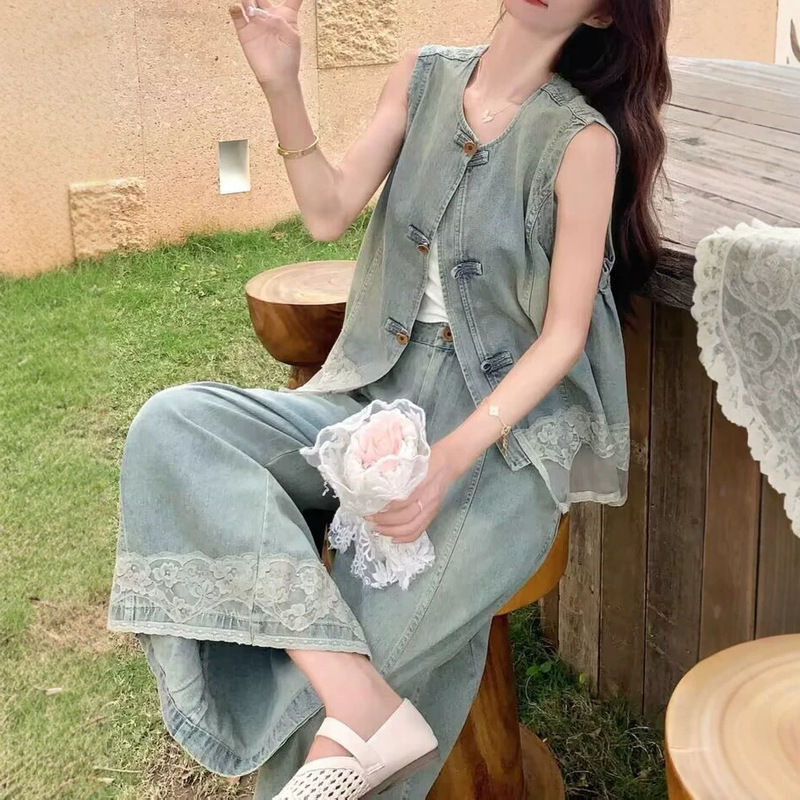 New Chinese-Style Buttoned Denim Suit for Women, Summer Lace Patchwork Sleeveless Vest and Wide-Leg Pants, Korean-Style Slimming Two-Piece Set