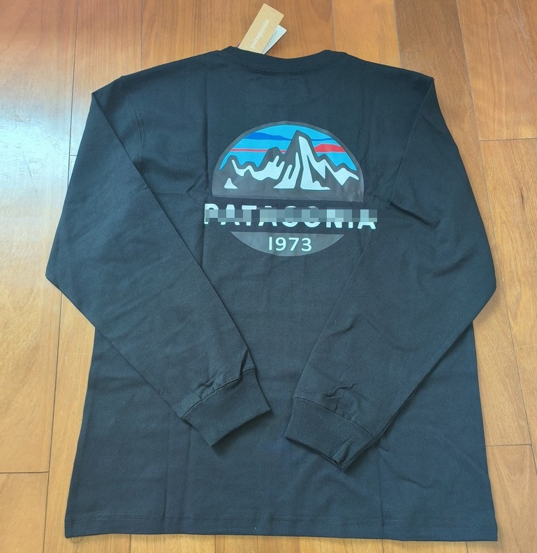 Logotipo de comercio exterior Classic Outdoor Mountain Series Camiseta de manga larga del mismo estilo para hombres y mujeres