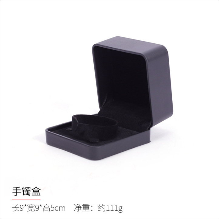 Pulsera con cubierta de pintura negra; caja para pulsera de 9.5*9.5*6