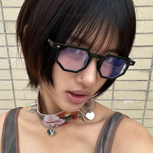 �羳�¿���ϵ��Ҏ�t���R��С���ٴ���Ů���ƽ���R�͹ŷ��{�����R