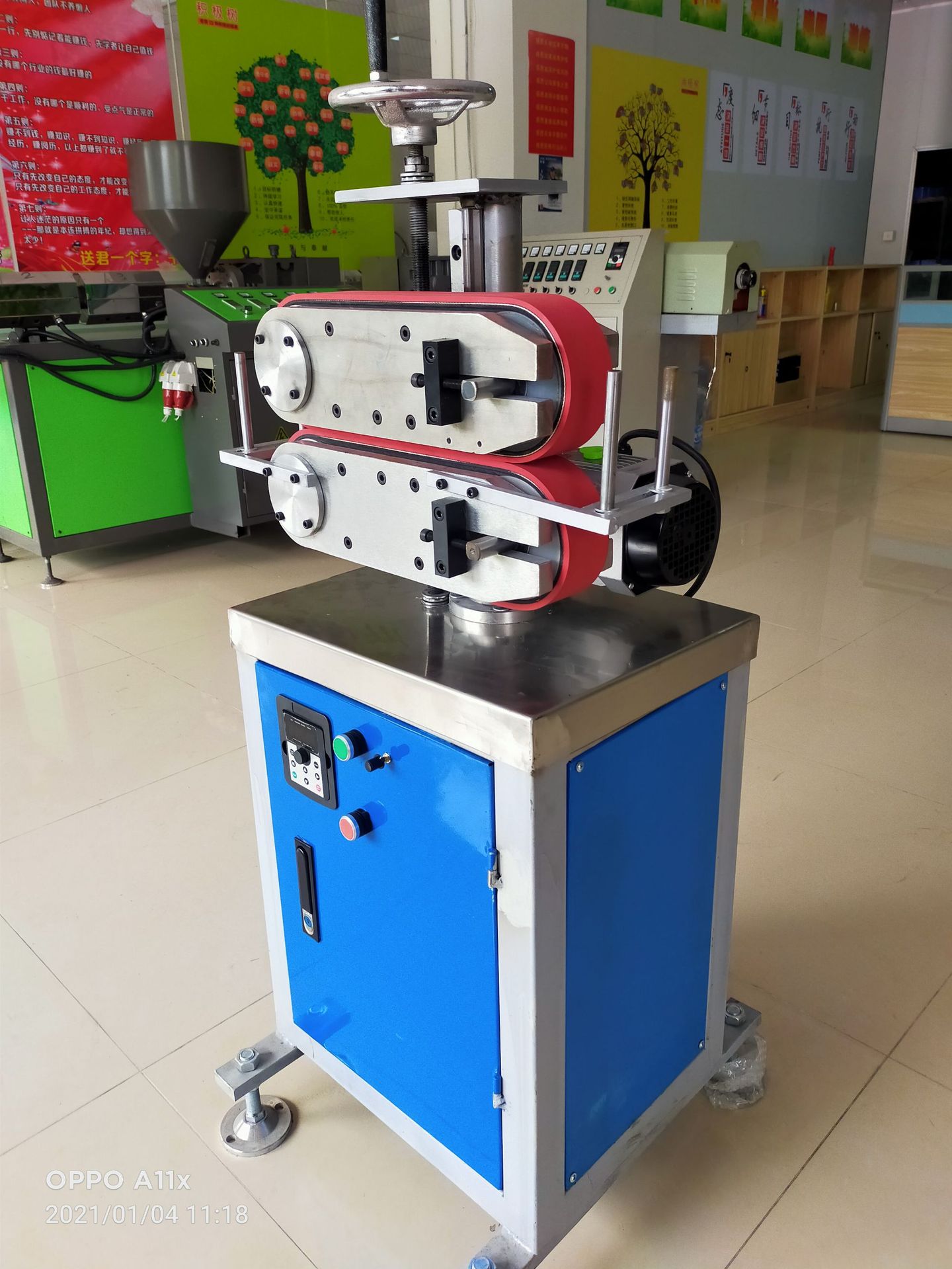 好品质牵引机现货出售