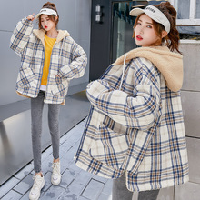 羊羔毛外套少女秋冬装2023新款初中学生韩版宽松百搭格子加绒加厚