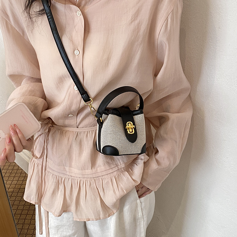 2026 nuevo paquete de hombro para niños con estampado de leopardo extranjero bolsos de mochila para hombres y mujeres, bolsos populares de moda coreana