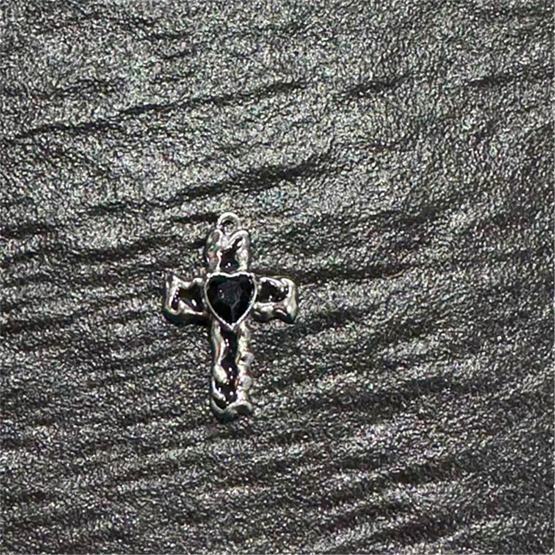 Accesorios de joyería de aleación de bricolaje Colgante de cruz de plata retro Pulsera Collar Pendientes Decoración de ropa Colgante