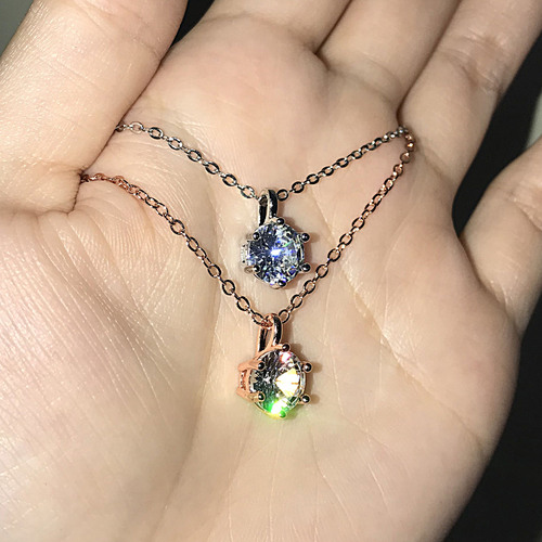 Plated imitation 18k gold imitation moissanite classic six-claw 2 carat imitation diamond women's fresh and simple clavicle chain pendant