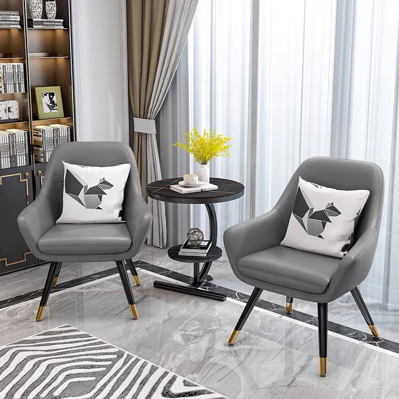 Mesa de té de balcón una mesa, dos sillas, tres juegos de mesas y sillas al aire libre, mesas de té de ocio, mesas redondas, sofá.