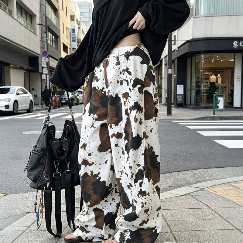 【Milk Coffee】Retro Nomadic Style High-Waisted Color-Block Cow Print Women's Jeans, Loose Wide-Leg Floor-Length Pants 【Milk Coffee】Retro Nomadic Style High-Waisted Color-Block Cow Print Women's Jeans, Loose Wide-Leg Floor-Length Pants