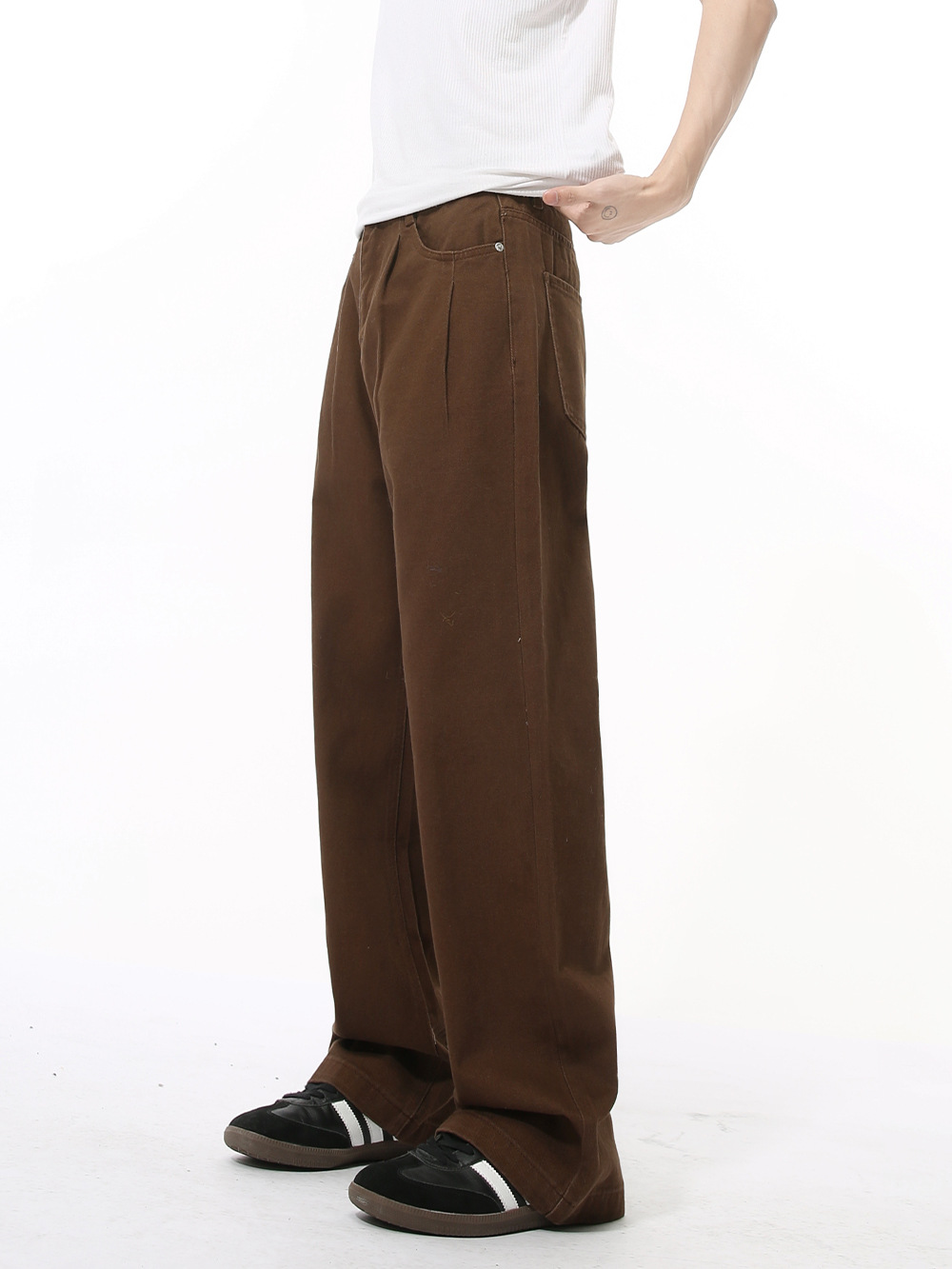 MTLCLOTHES Hombres| Nuevos productos de otoño coreanos minimalistas diseño de pliegue de cintura media sensación de vaqueros de moda