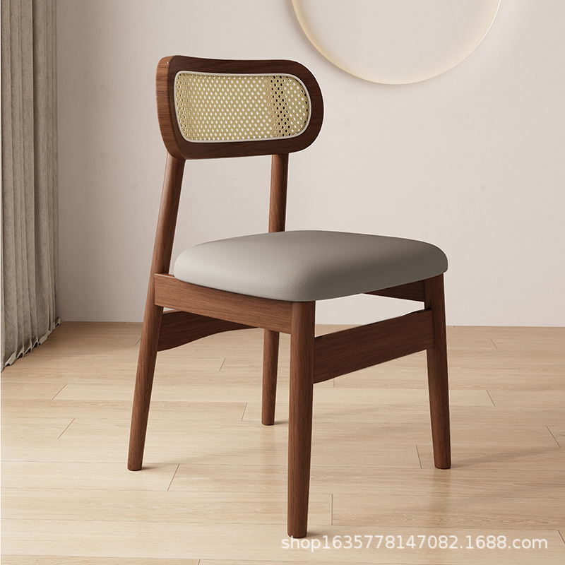 Sillas de madera sólida de caña de caña de mesa de comedor nórdico retro respaldo taburetes de caña simple y moderno hotel