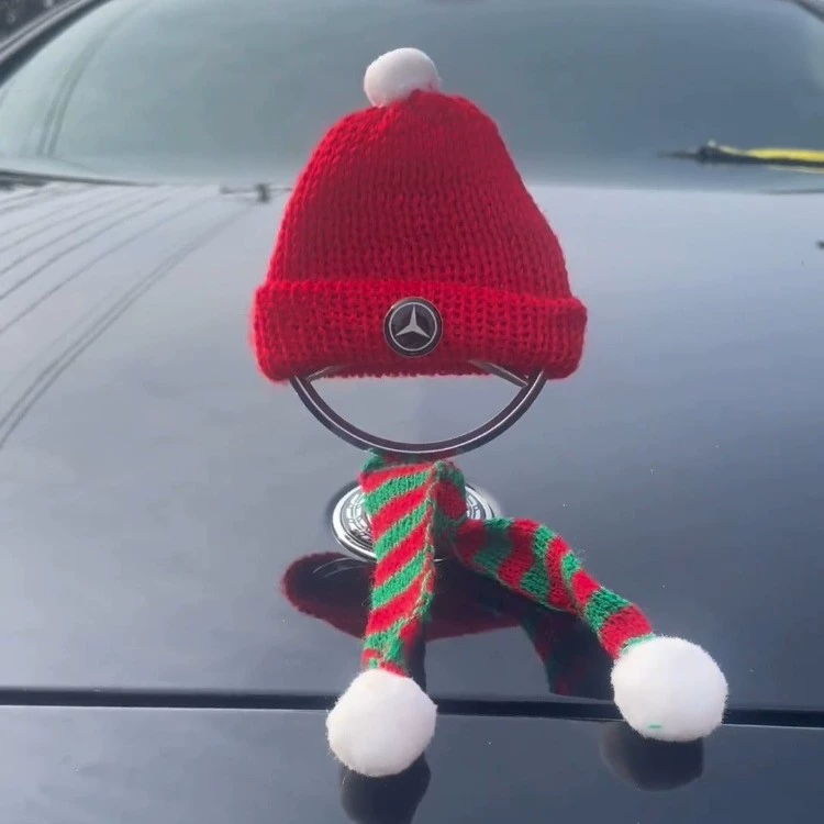 Mercedes Benz, Красная Шапочка, красная шляпа, шарф