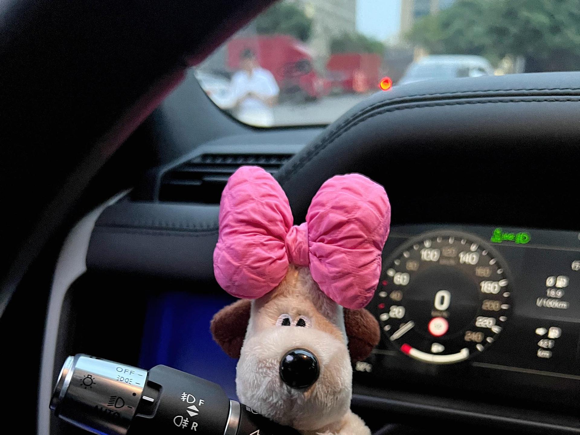 Butterfly Knot Small Dog Car Handle Ornament Car Turn Signal Wiper Blade Decor Car Interior New Car Goodies