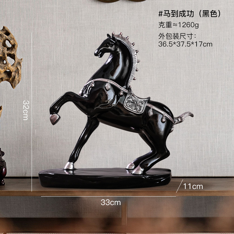 リビングルームの置物は軽くて豪華で高級な雰囲気のお酒棚の装飾品です。