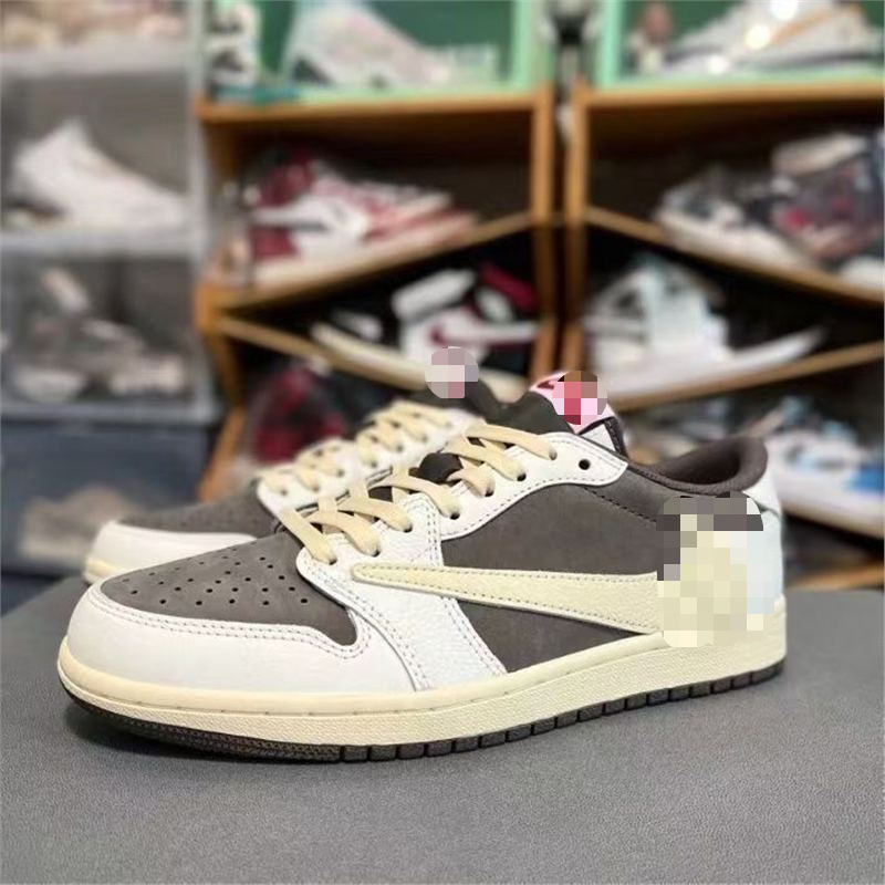 Putian AJ1 Reverse Swoosh White and Brown Low-Top Unisex Couple Basketball Shoes, Top Layer Cowhide, Classic Breathable Versatile Sneakers Putian AJ1 Reverse Swoosh White and Brown Low-Top Unisex Couple Basketball Shoes, Top Layer Cowhide, Classic Breathable Versatile Sneakers