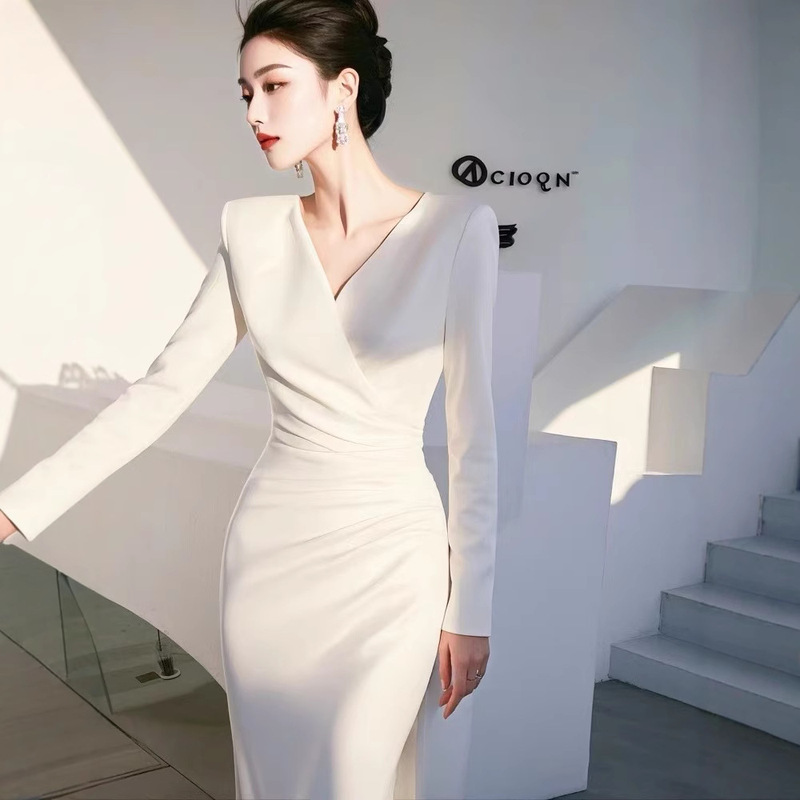 Cold Department Unique Chic Skirt 2025 Early Spring Attends Important Occasions French High-end White dress Women