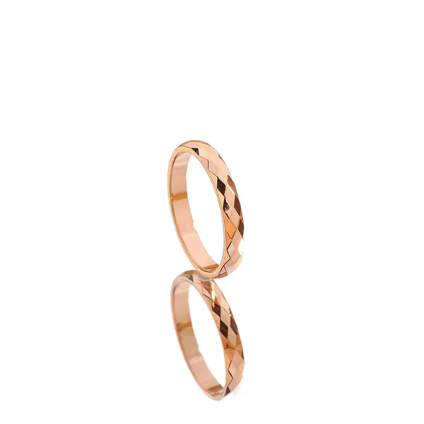 3mm Faceted Diamond-Shaped Titanium Steel Ring for Women, Solid Gold-Plated, Non-Fading, Index Finger or Pinky Ring with Unique Design