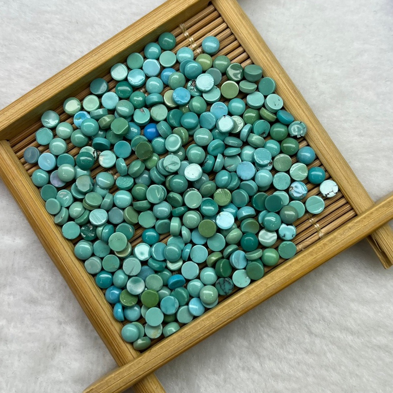 Natural Raw Mineral Turquoise Ring Surface Round Flats Bottom Plain DIY Bare Stone Jewelry Inlay Accessories Manufacturer Wholesale Natural Raw Mineral Turquoise Ring Surface Round Flats Bottom Plain DIY Bare Stone Jewelry Inlay Accessories Manufacturer Wholesale