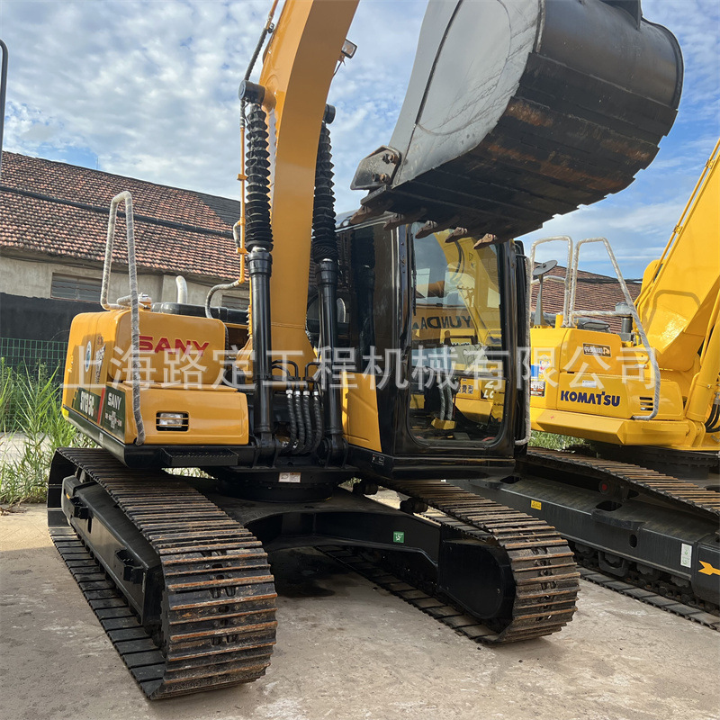 Export trade 热销机型三一135C挖掘机 现货出售 工厂直销