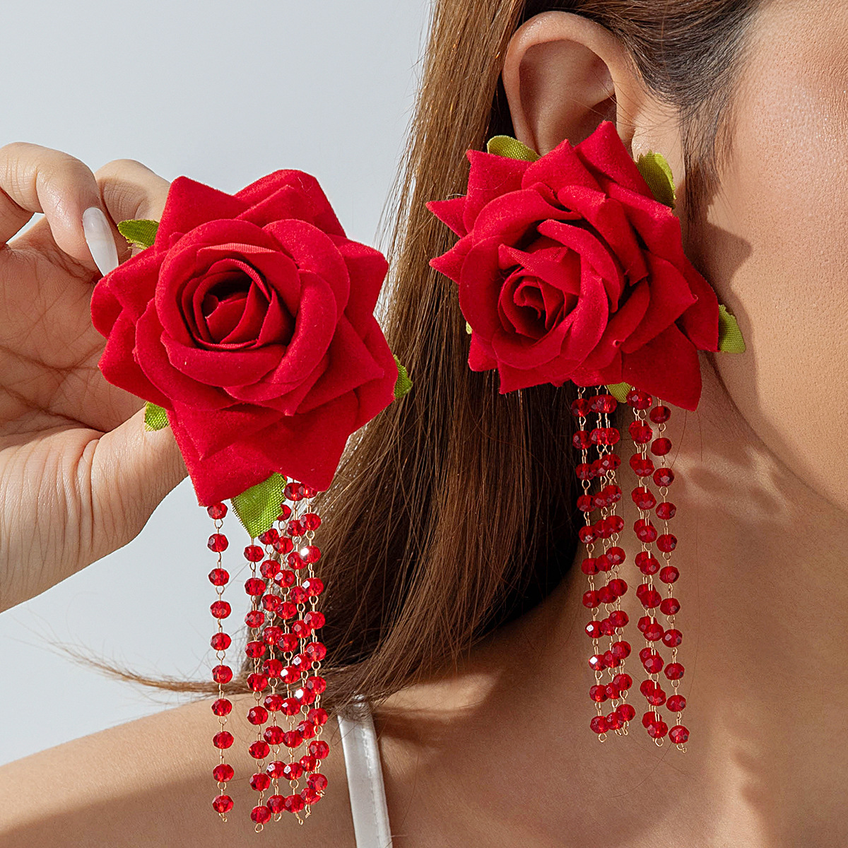 27531-ear-red-4-EP