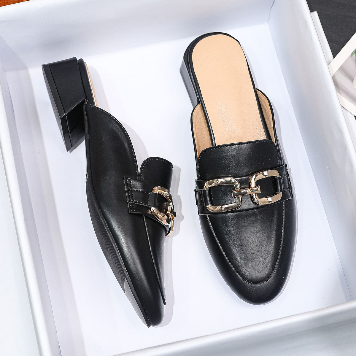 Spot One Pedal Baotou Einzelschuhe All Match Chunky Heel Lazy Soft Leather Half Slipper Frühling und Sommer New Bottom_voghion.com