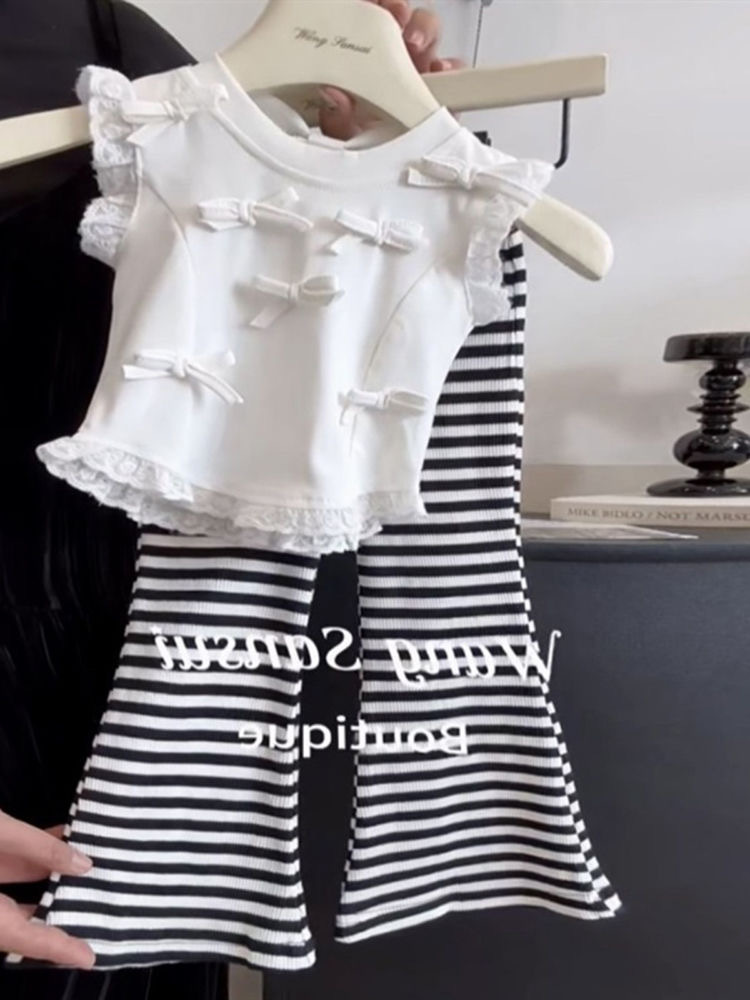 女の子の夏2025の新型の2つのセットは韓国系のファッションの袖なしのベストの小さい清新な洋風のほのかなズボンの潮流を詰めます。