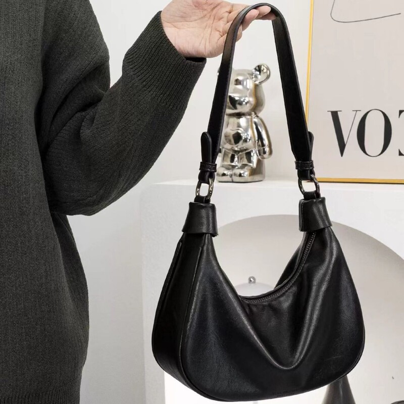 女性のためのニッチレトロ脇の下バッグ 2025 新しいファッションシングルショルダーソフトレザー通勤餃子バッグ女性のための多用途クロスボディバッグ|undefined