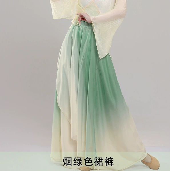 Green skirt, gradient