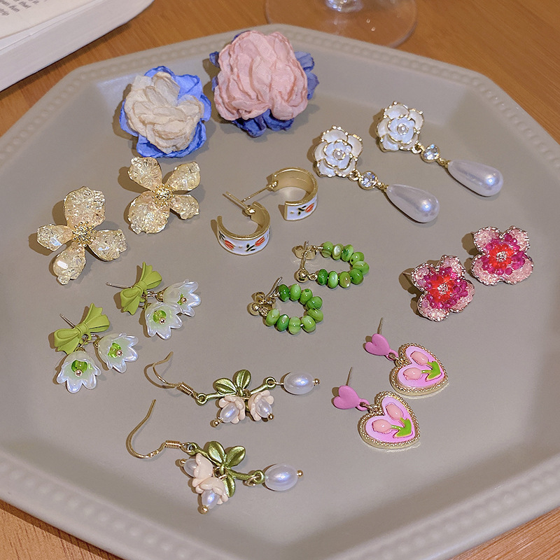 Women'S Gender Sweet Heart Shape Flower Alloy Rhinestones Women's Drop Earrings 1 Pair