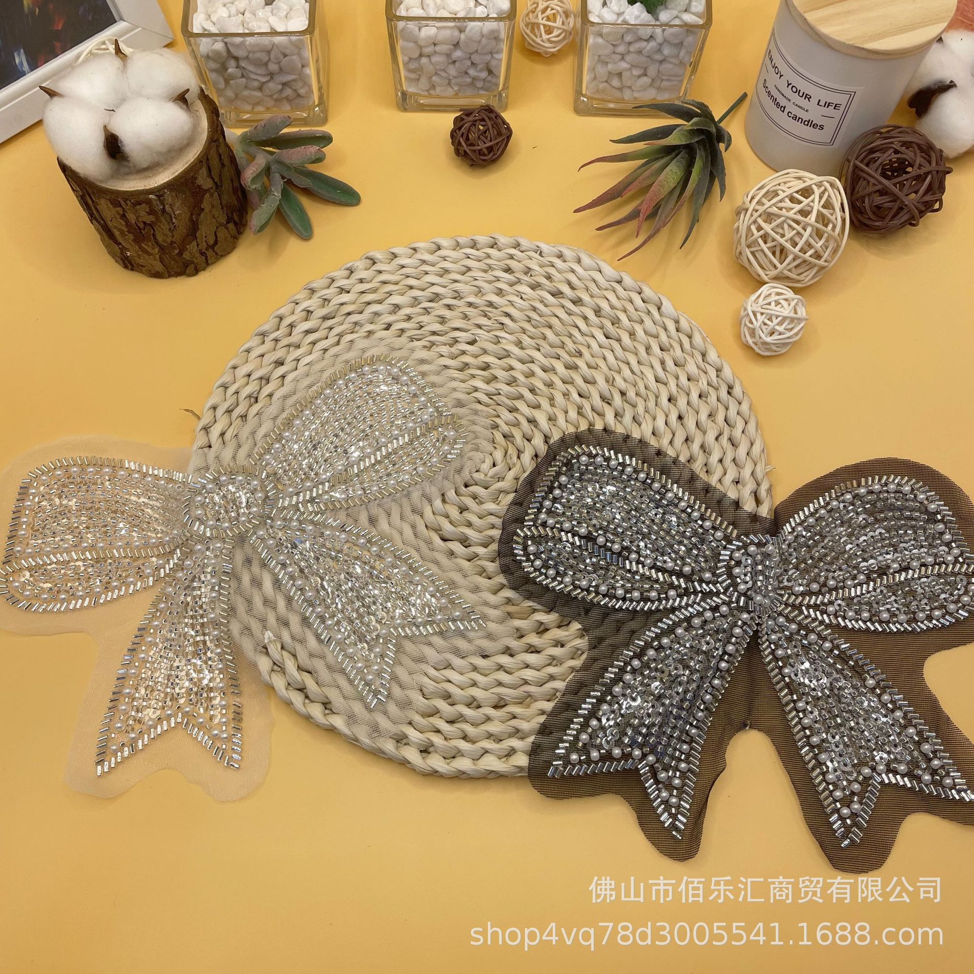 珍珠亮片蝴蝶结机器刺绣欧根纱钉珠衣服装饰品公仔牛仔裤厂家现货