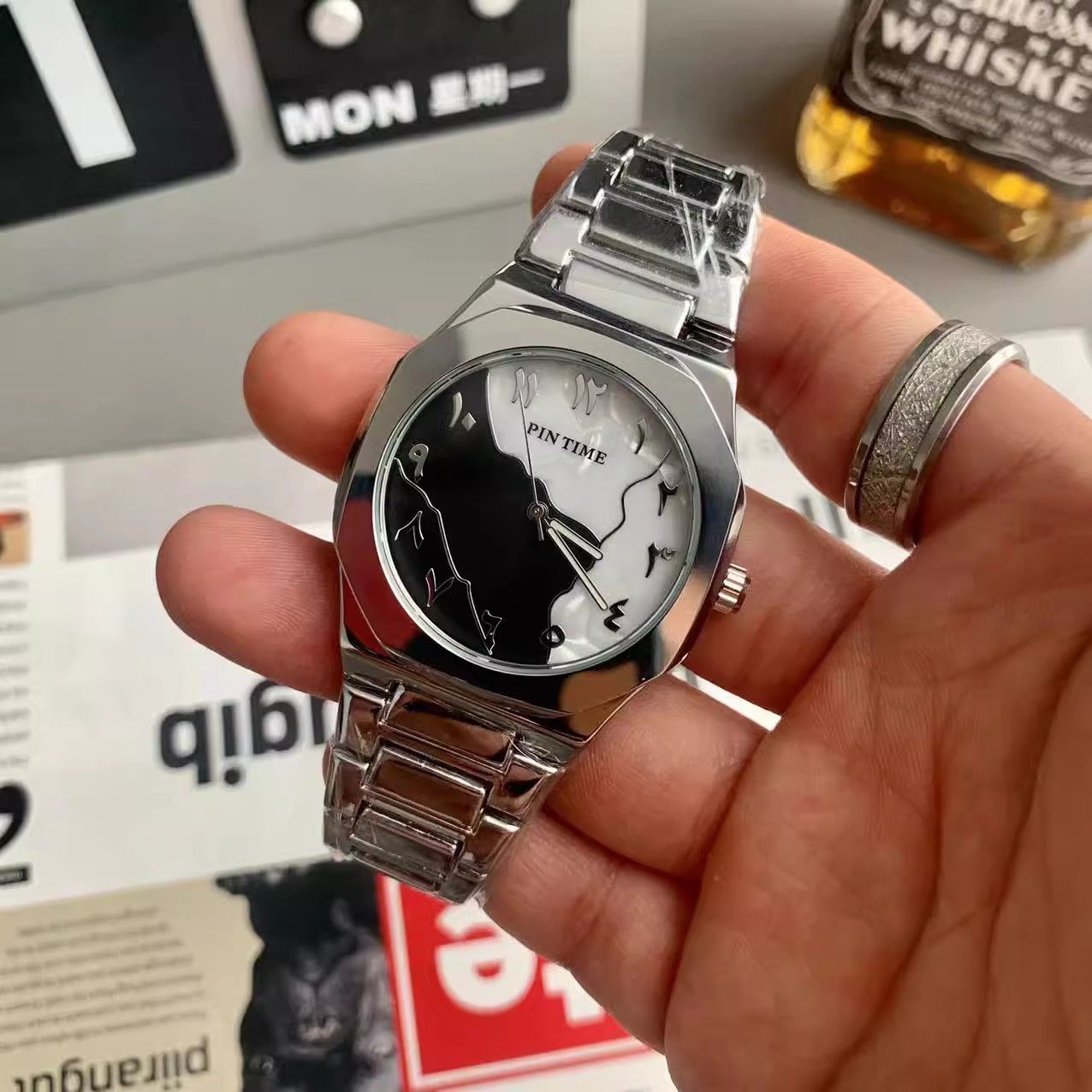 New Trendy Dopamine Personality Watch Men's Steel Strap Fashion Simple Versatile High-End Student Waterproof Quartz Watch