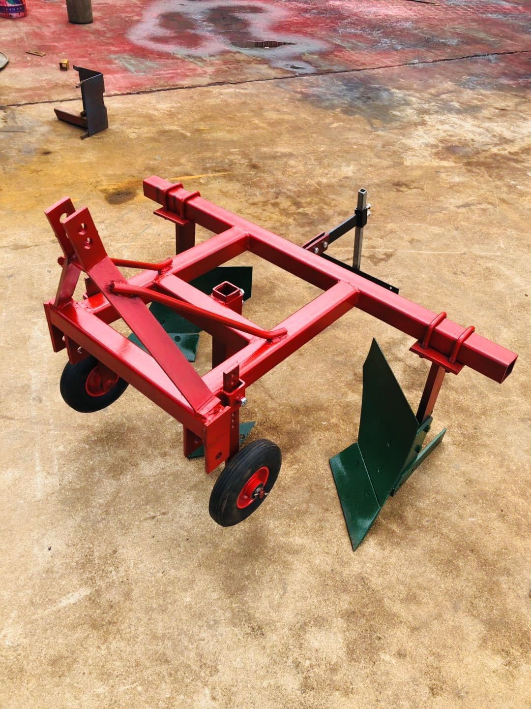 小四轮拖拉机带的小型开沟起垄犁黄烟红薯起垄犁农用开沟起垄机