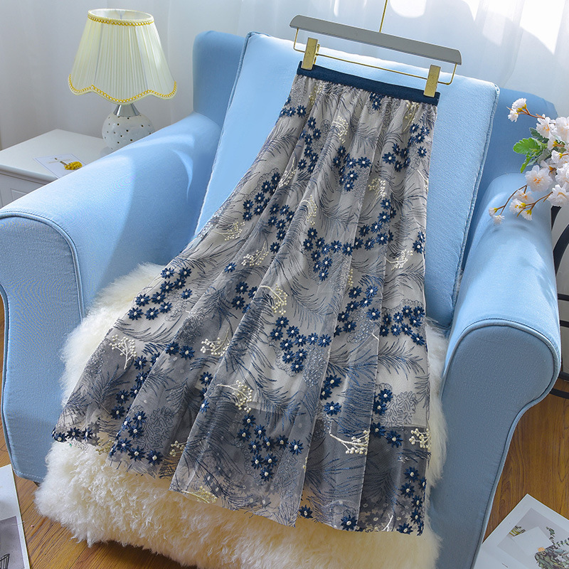 Three dimensional summer elegant skirt