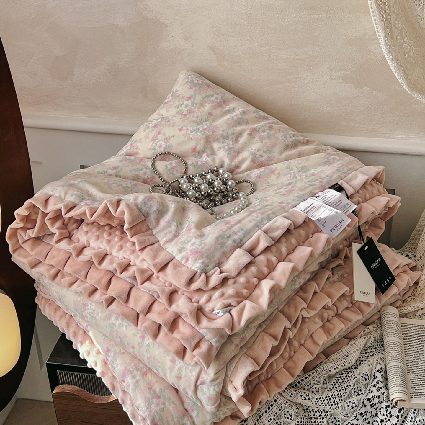 Classe A de algodón de doble capa de hilo de flores de encaje de doble persona cálida edredón de frijoles de otoño y invierno nuevos productos cálidos de peluche para bebés image 16