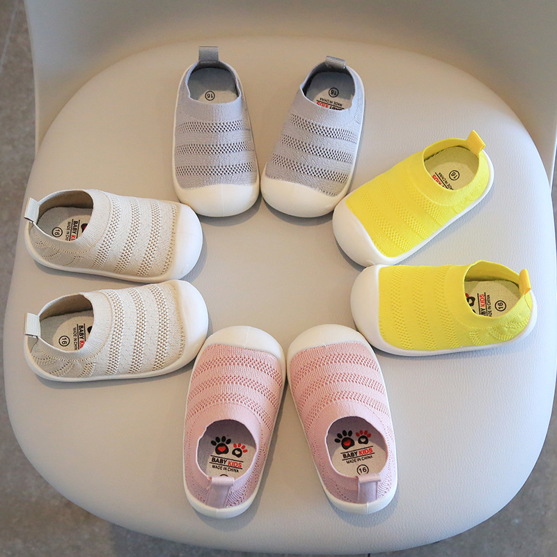 summer children's knitted breathable shoes for early age