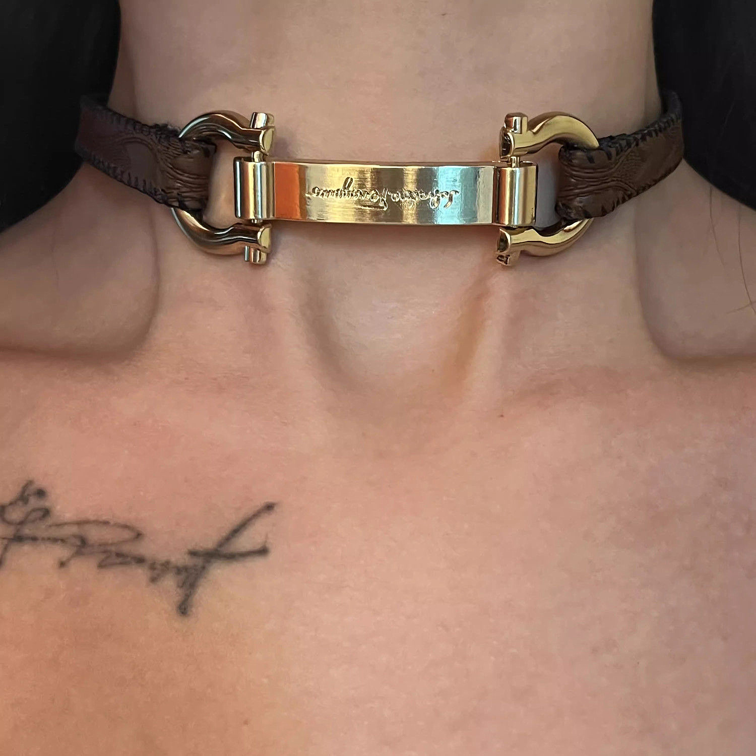 1 Piece Quantity Exaggerated Cool Style Geometric Letter Pu Leather Metal Choker Wholesale