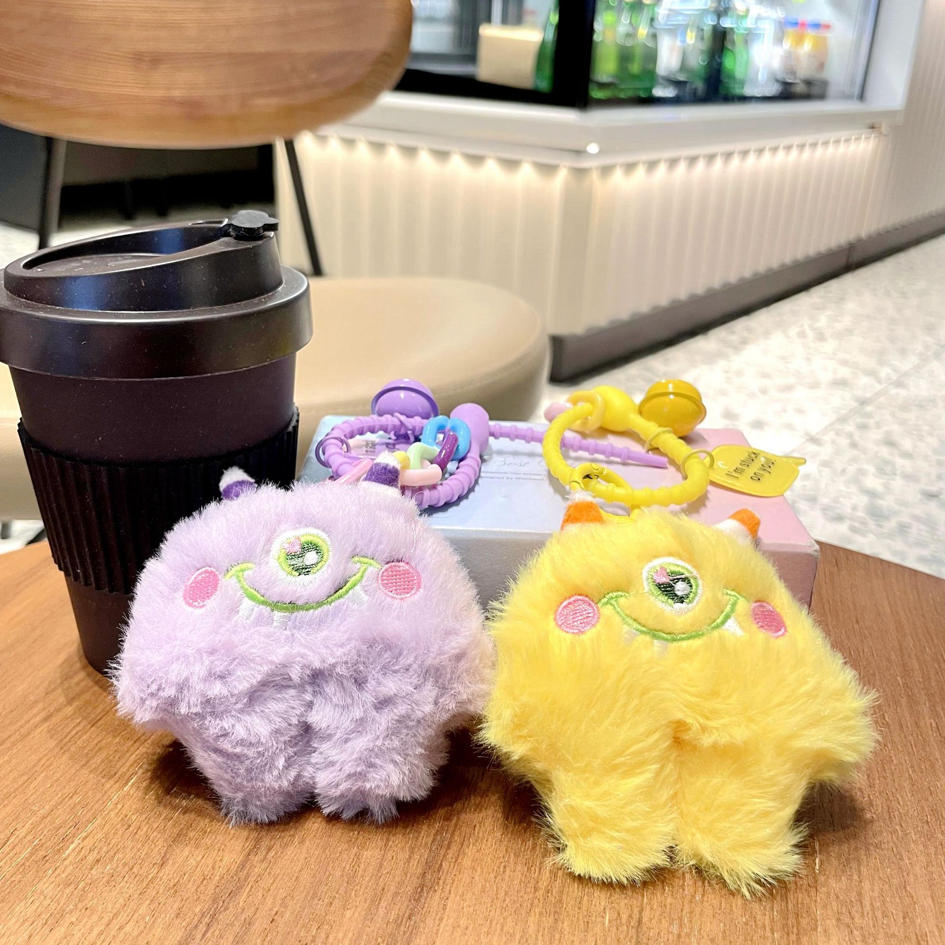 De dibujos animados de peluche colgante monstruo creativo variedad llavero exquisito bolso la muchacha pequeños adornos regalo al por mayor