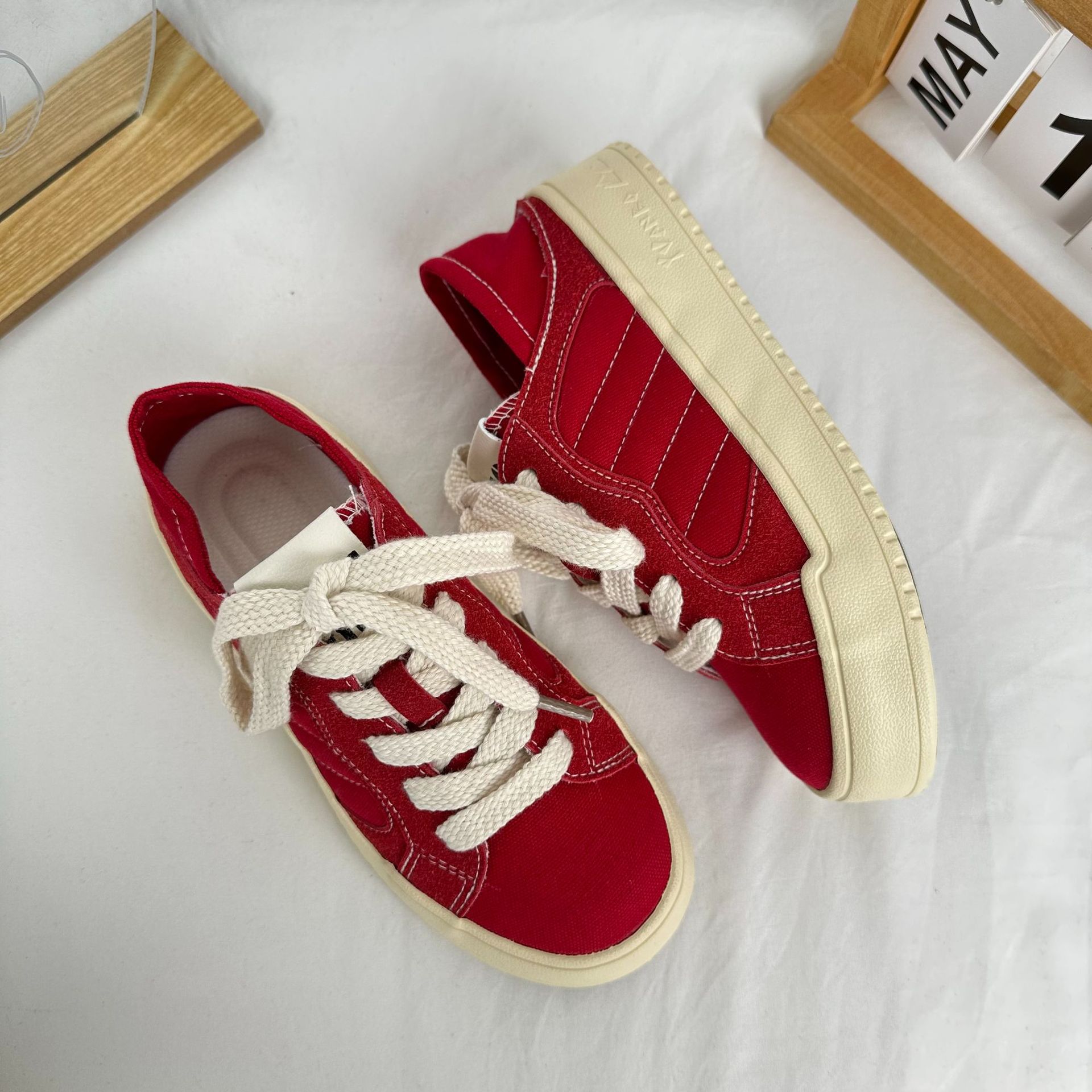 Yuanbo 2024 primavera nuevos estudiantes zapatos de lona de mujer coreana versátil callejera nuevos zapatos de piso plano image 10